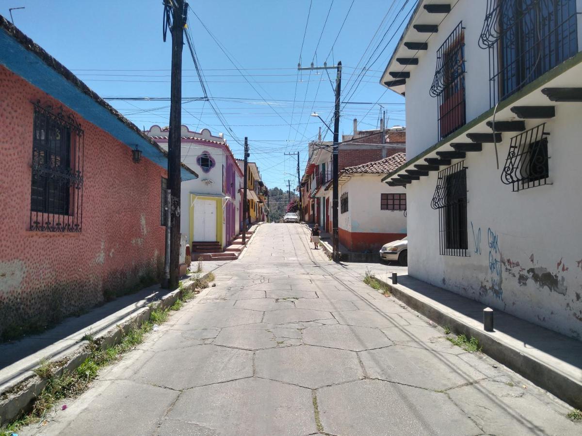 ホテルCasa Namaste San Cristóbal de Las Casas エクステリア 写真